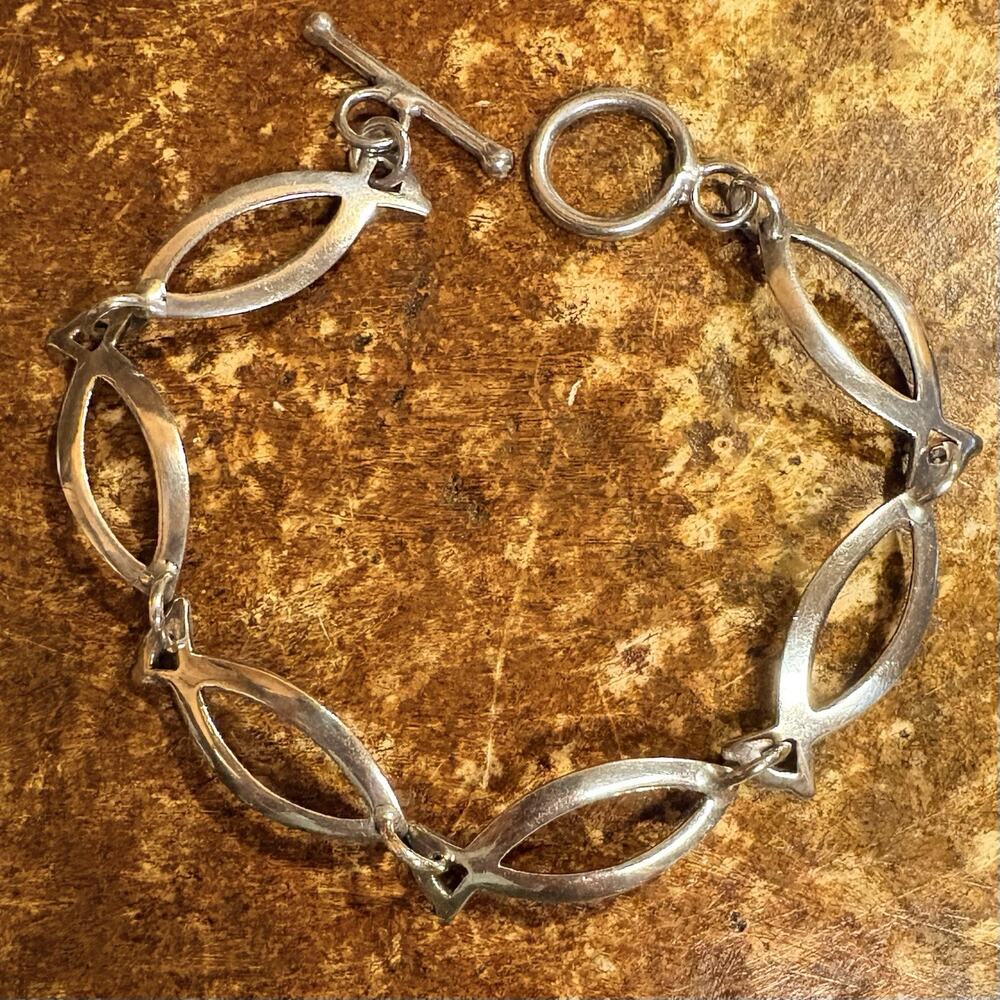 Sterling Silver Ichthys Fish Linked Bracelet Toggle Clasp 7.25 Inches Religious - Picture 2 of 8